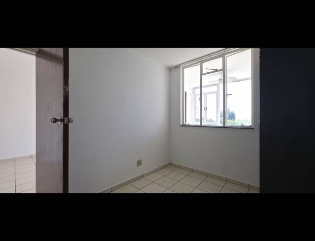 1.5 BEDROOM APARTMENT TO LET IN GLENWOOD